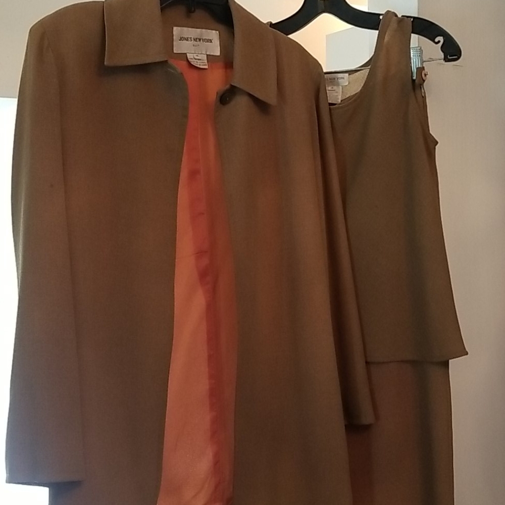 3 piece Jones New York Suit